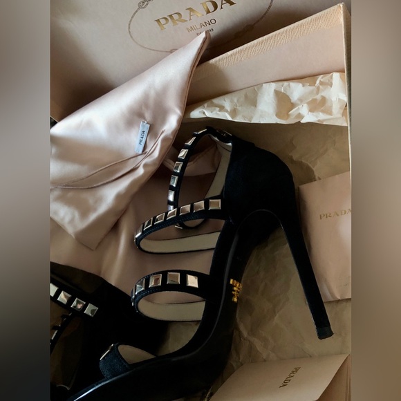 PRADA “STUNNING” Triple Strap Studded Donna Calzature Black Suede Heels🌷 - Picture 13 of 15